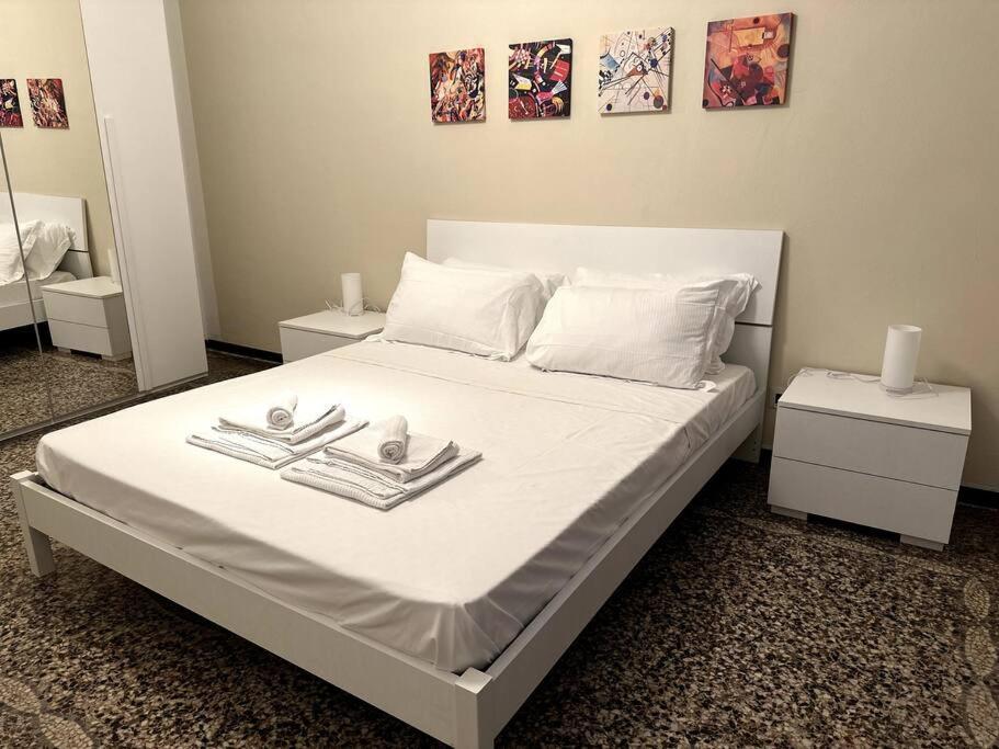 Ridi Che Ti Passa In Vico Del Fieno Apartment Genoa Ngoại thất bức ảnh